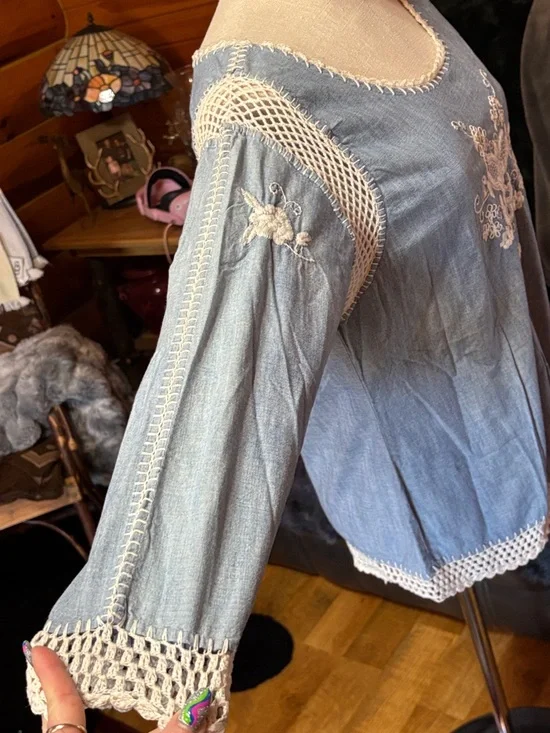 Lucky Brand Light Blue Embroidered Crochet-Trim Tunic - Picture 3 of 10